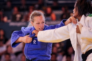 25.07.2014 Glasgow, Scotland. 2014 Commonwealth Games. Judo u70k kilo bronze medal contest Sunibala Huidrom (IND) white battles with Sally Conway (SCO)